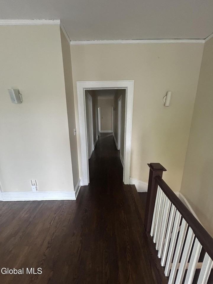 830 Western Ave #2 - Photo 5 of 18