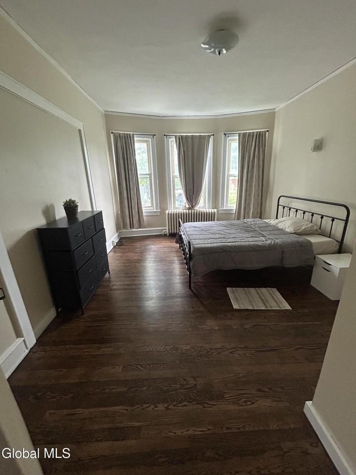 830 Western Ave #2 - Photo 6 of 18