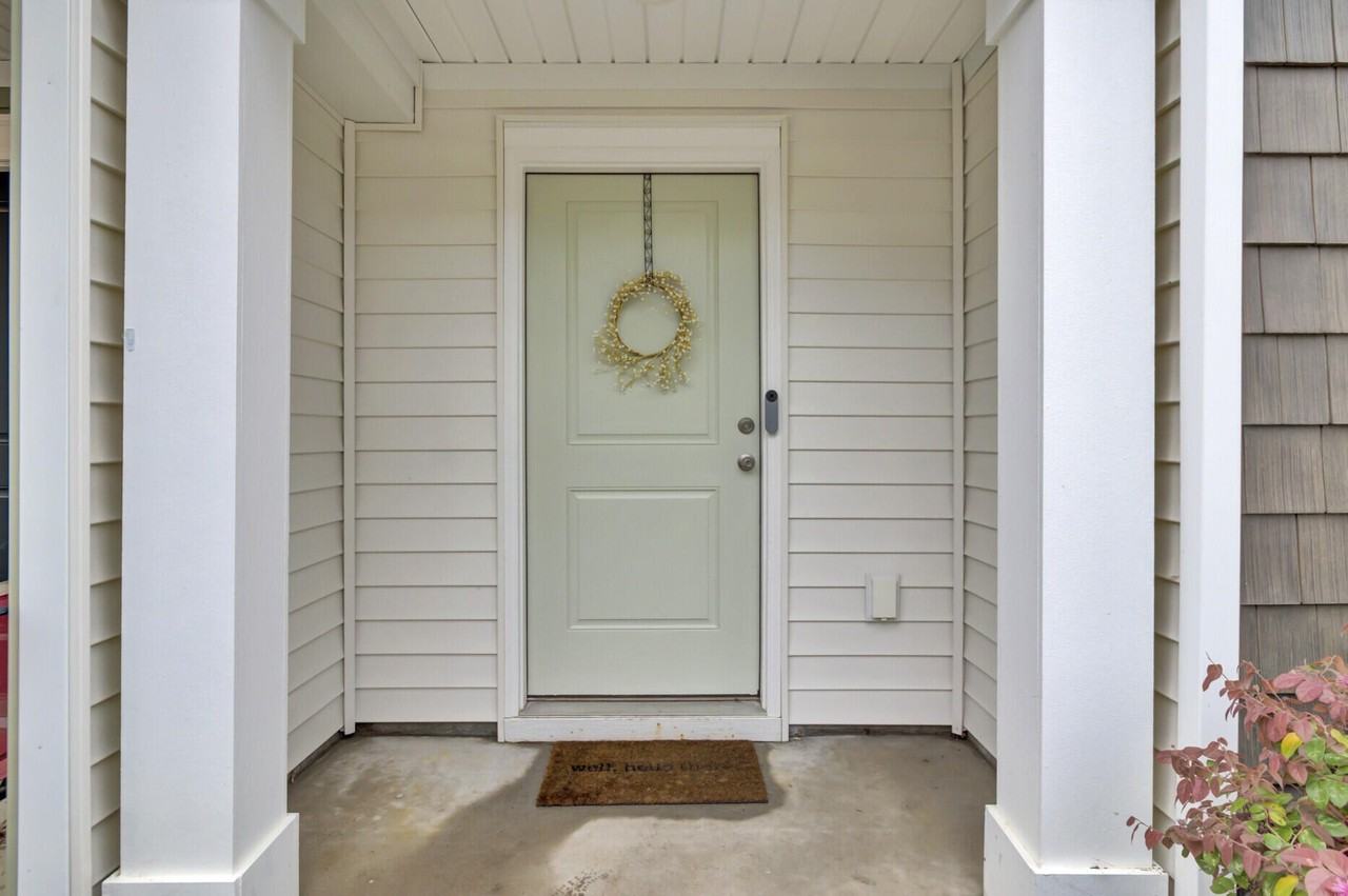 102 Rosefield Ct - Photo 3 of 41