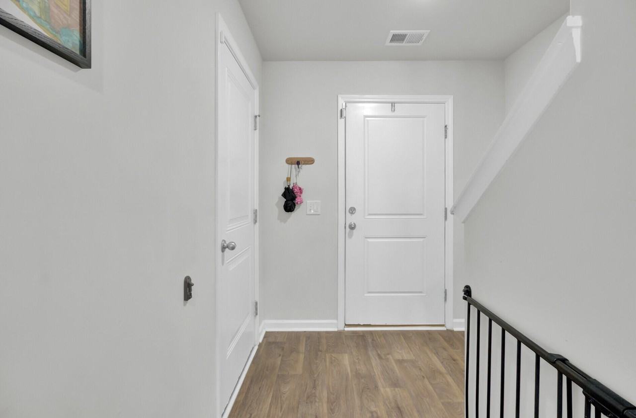 102 Rosefield Ct - Photo 5 of 41