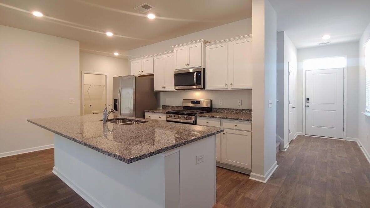 177 Lagoona Dr - Photo 5 of 18