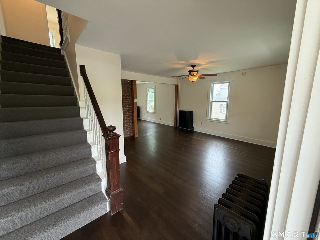 131 Eastern Dr - Photo 2 of 19