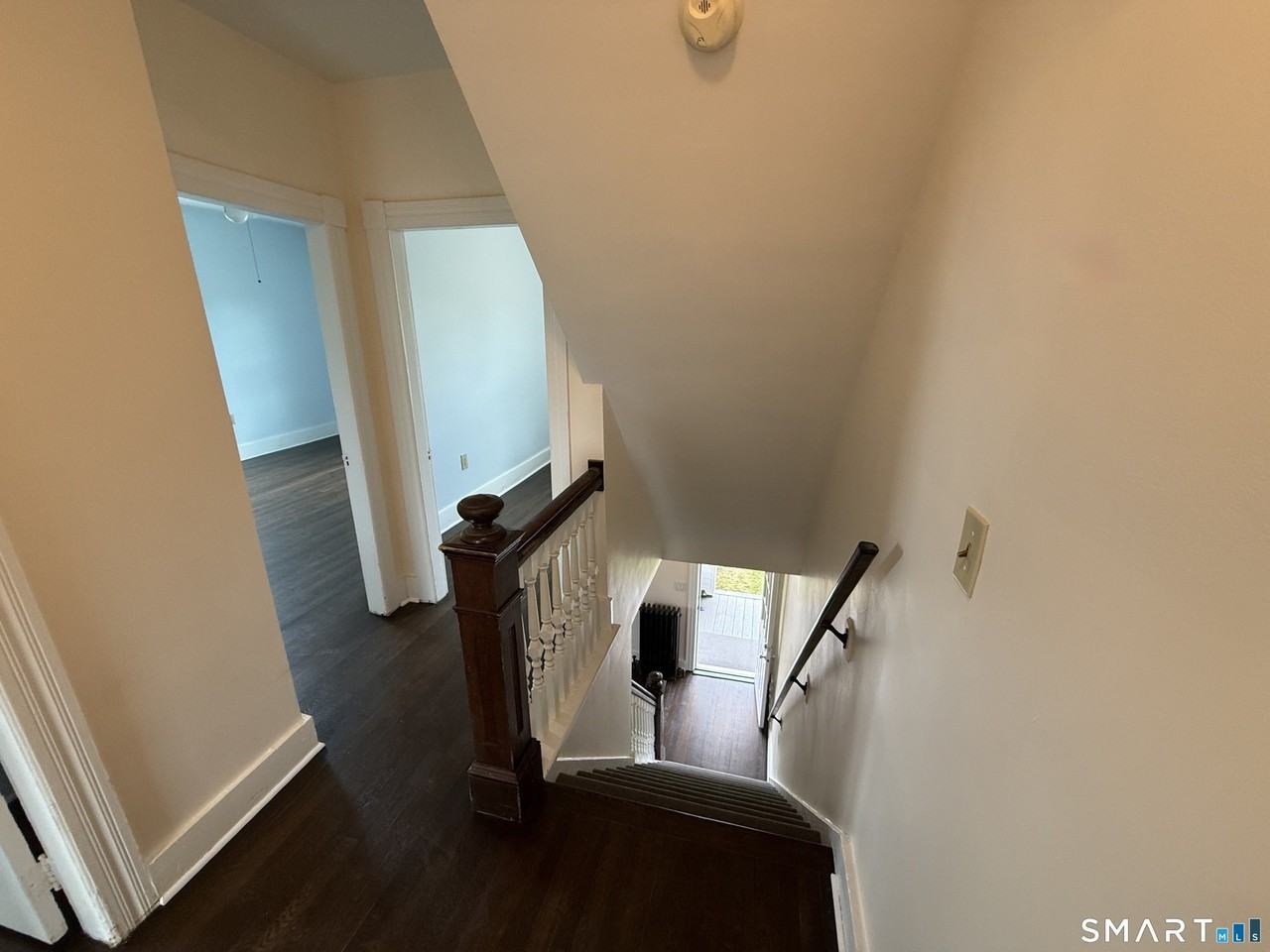 131 Eastern Dr - Photo 7 of 19