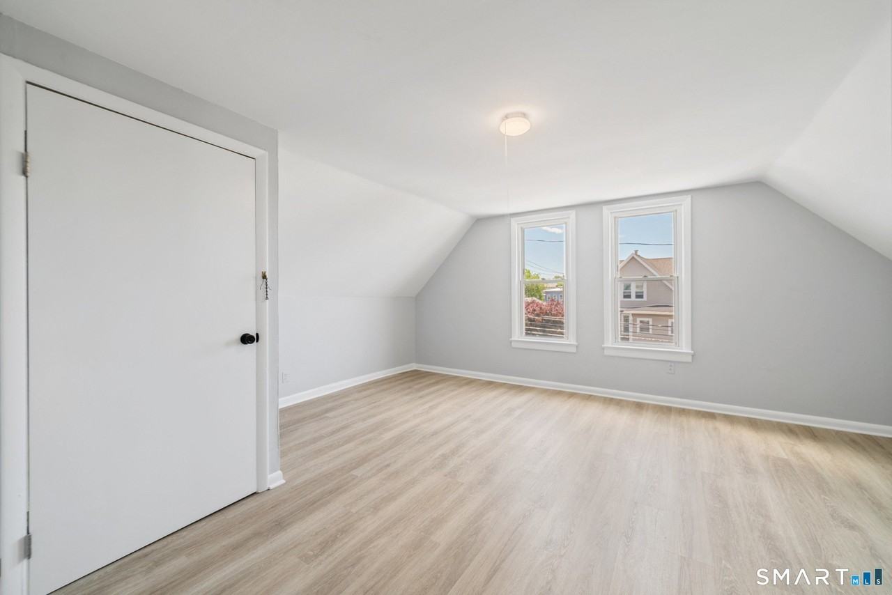 714B Madison Ave - Photo 2 of 16