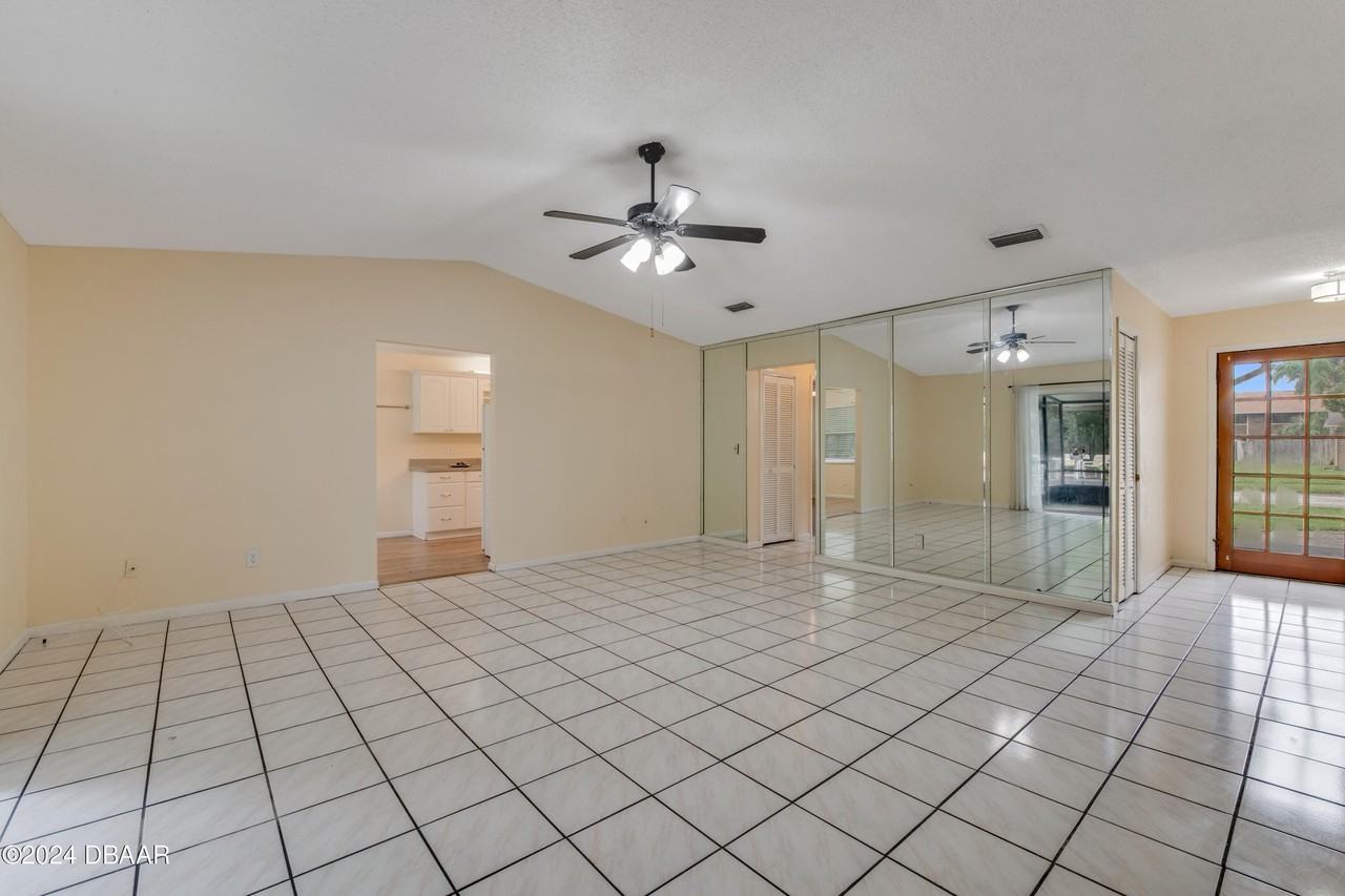 121 Westwood Dr - Photo 6 of 27