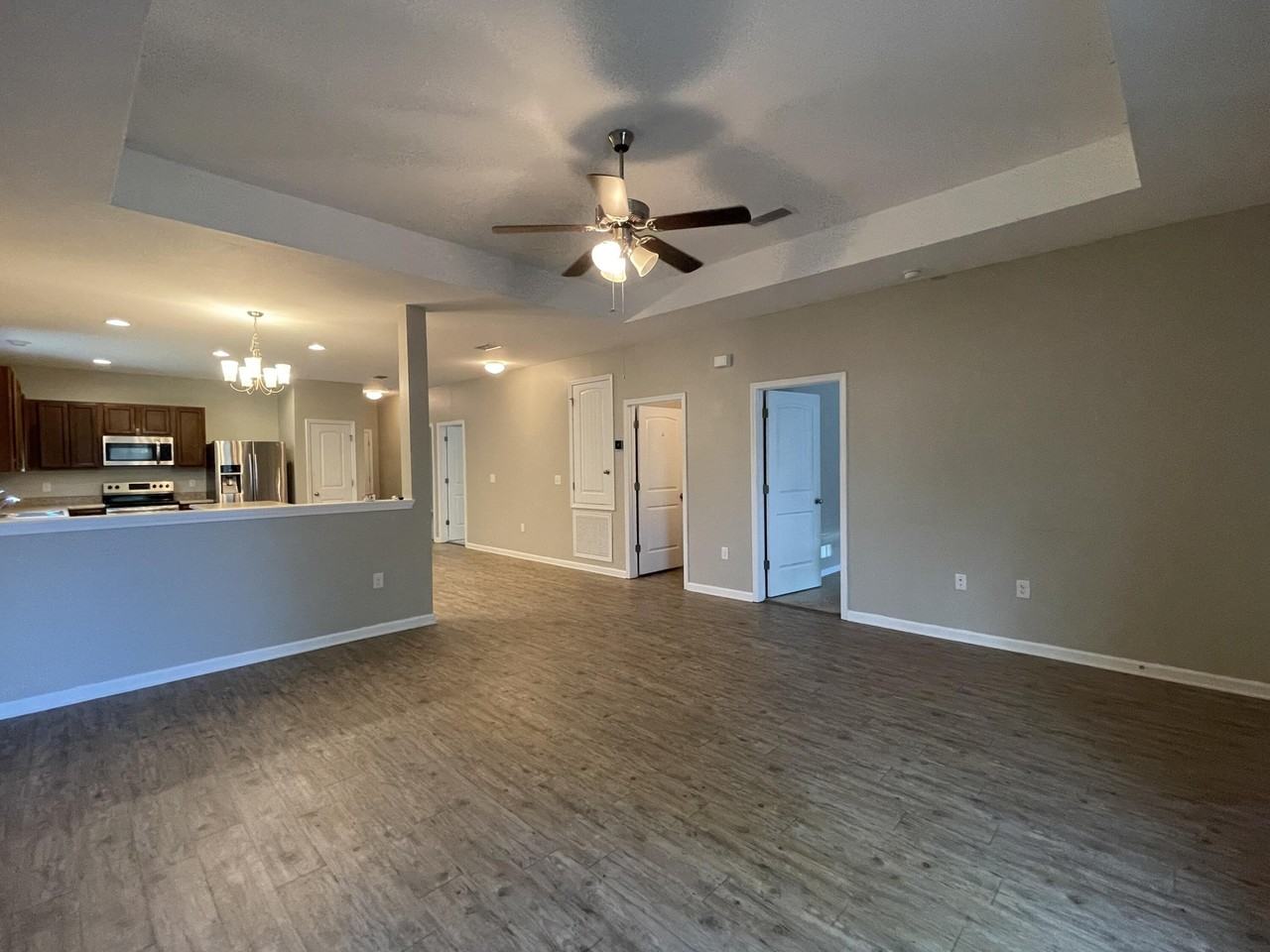 186 Cornelia St - Photo 7 of 25