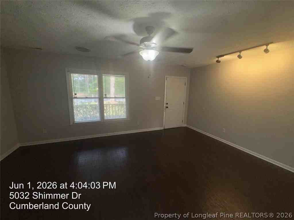 5032 Shimmer Dr - Photo 6 of 23