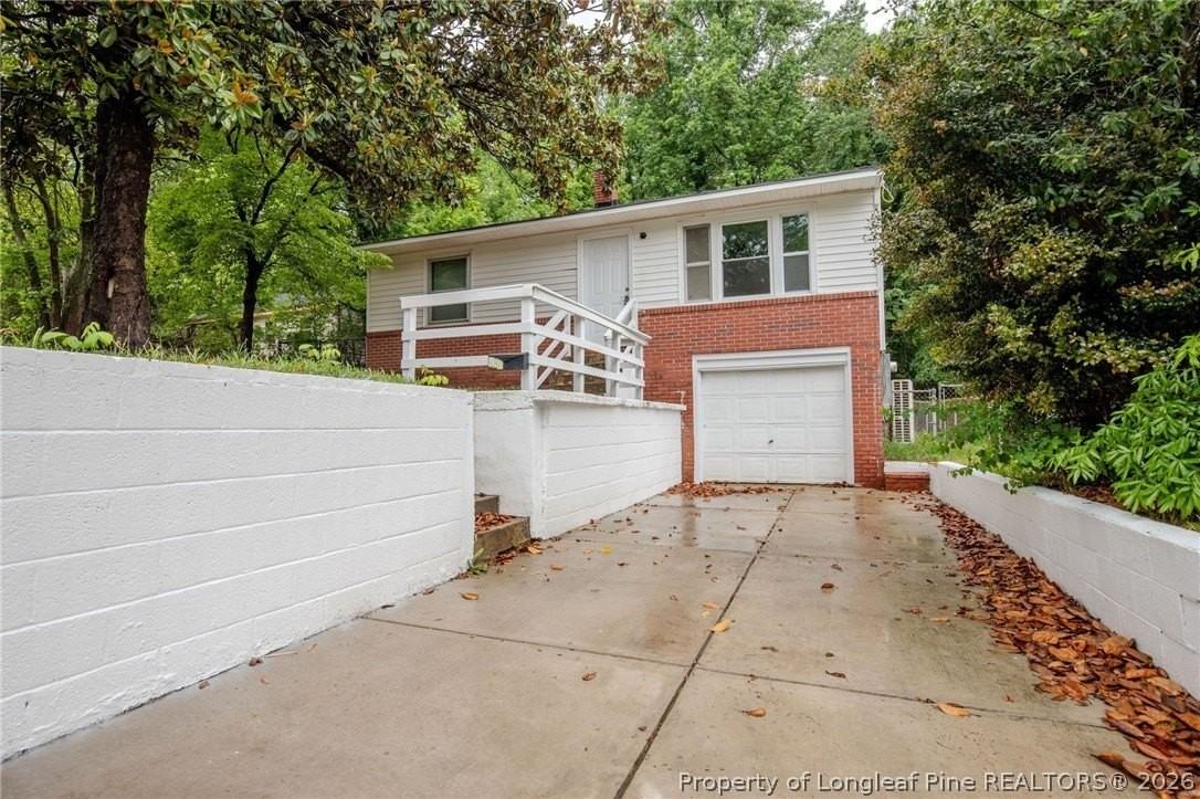 311 Stuart Ave - Photo 2 of 26