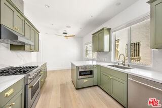 107 S Flores St #1-2 - Photo 6 of 8