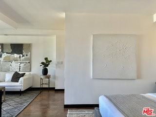 999 N Doheny Dr #1207 - Photo 5 of 8