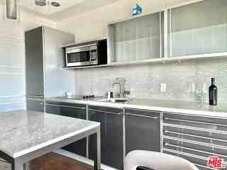 999 N Doheny Dr #1207 - Photo 6 of 8