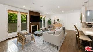 1304 Roxbury Dr #103 - Photo 2 of 8