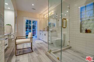 1524 N Sierra Bonita Ave - Photo 5 of 8