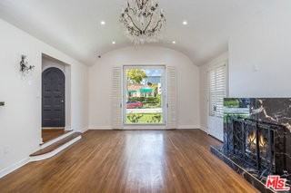 152 S Wetherly Dr - Photo 4 of 8