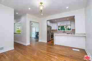 152 S Wetherly Dr - Photo 6 of 8