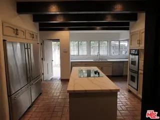 605 Foothill Rd - Photo 6 of 7