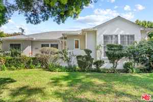 featured image of 2124 Hillsboro Ave