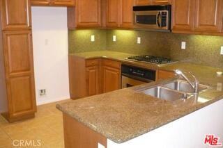 3653 W Medici Ln - Photo 3 of 8