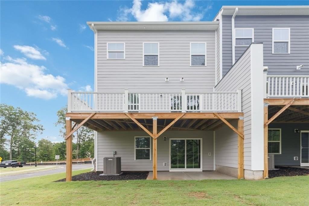 856 Woods Chapel Rd - Photo 4 of 37