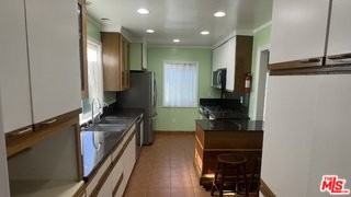 1903 S Westgate Ave - Photo 5 of 8