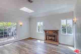 2127 Malcolm Ave - Photo 4 of 7