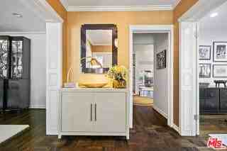 10576 Lindbrook Dr - Photo 5 of 8