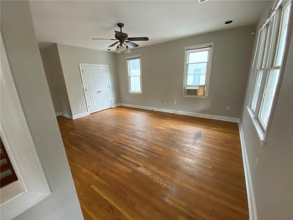 528 Rankin St Ne #B - Photo 4 of 9