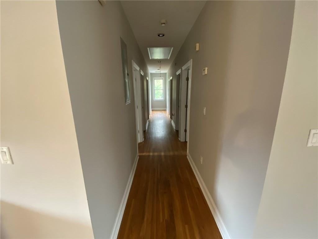 528 Rankin St Ne #B - Photo 5 of 9