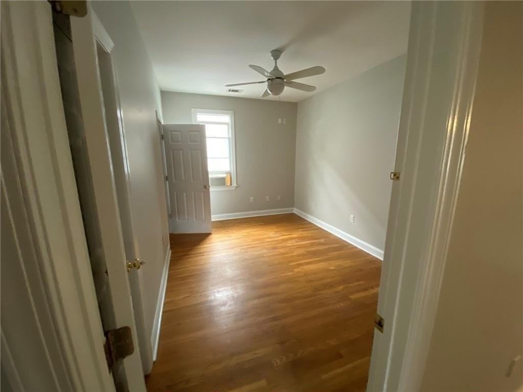 528 Rankin St Ne #B - Photo 6 of 9