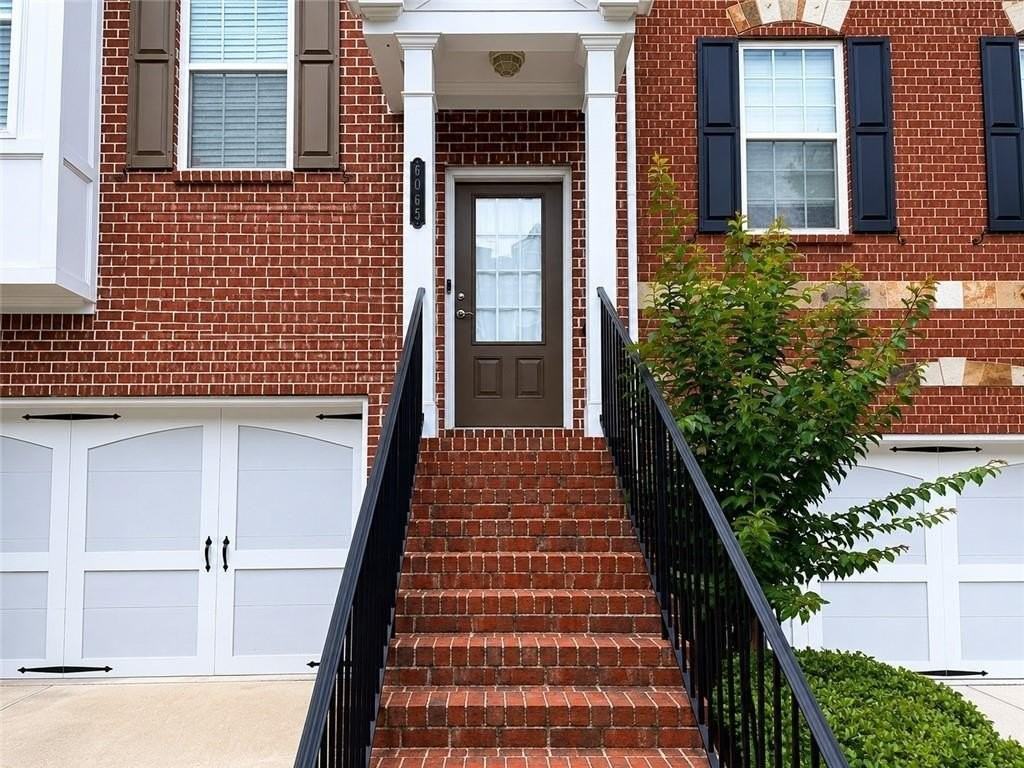 6065 Cameron Pointe - Photo 2 of 22