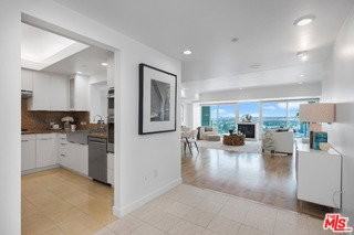 13600 Marina Pointe Dr #1507 - Photo 2 of 8