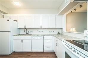 3091 Colonial Way #F2 - Photo 4 of 13