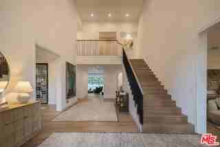 550 Spoleto Dr - Photo 2 of 8