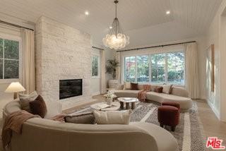 550 Spoleto Dr - Photo 4 of 8