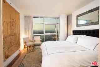 13700 Marina Pointe Dr #1507 - Photo 4 of 8