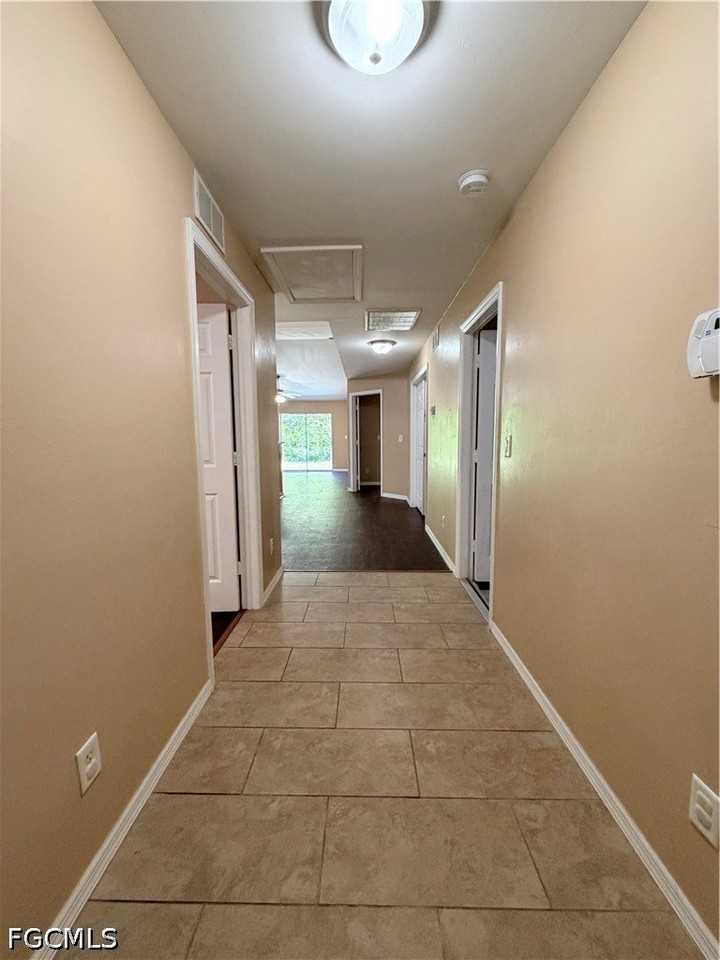 346 Bell Blvd S - Photo 3 of 23