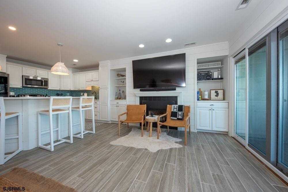 616 Pleasure Ave #616 - Photo 7 of 26