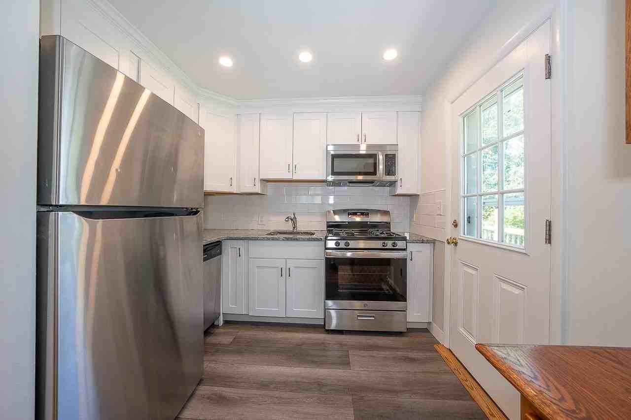 35 Eastwood Rd - Photo 7 of 30