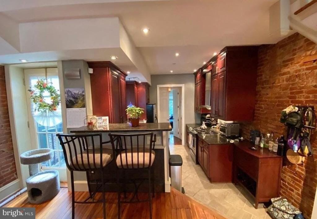 870 N 26th St #2 - Photo 4 of 14