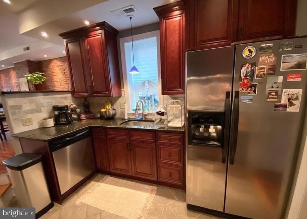 870 N 26th St #2 - Photo 5 of 14