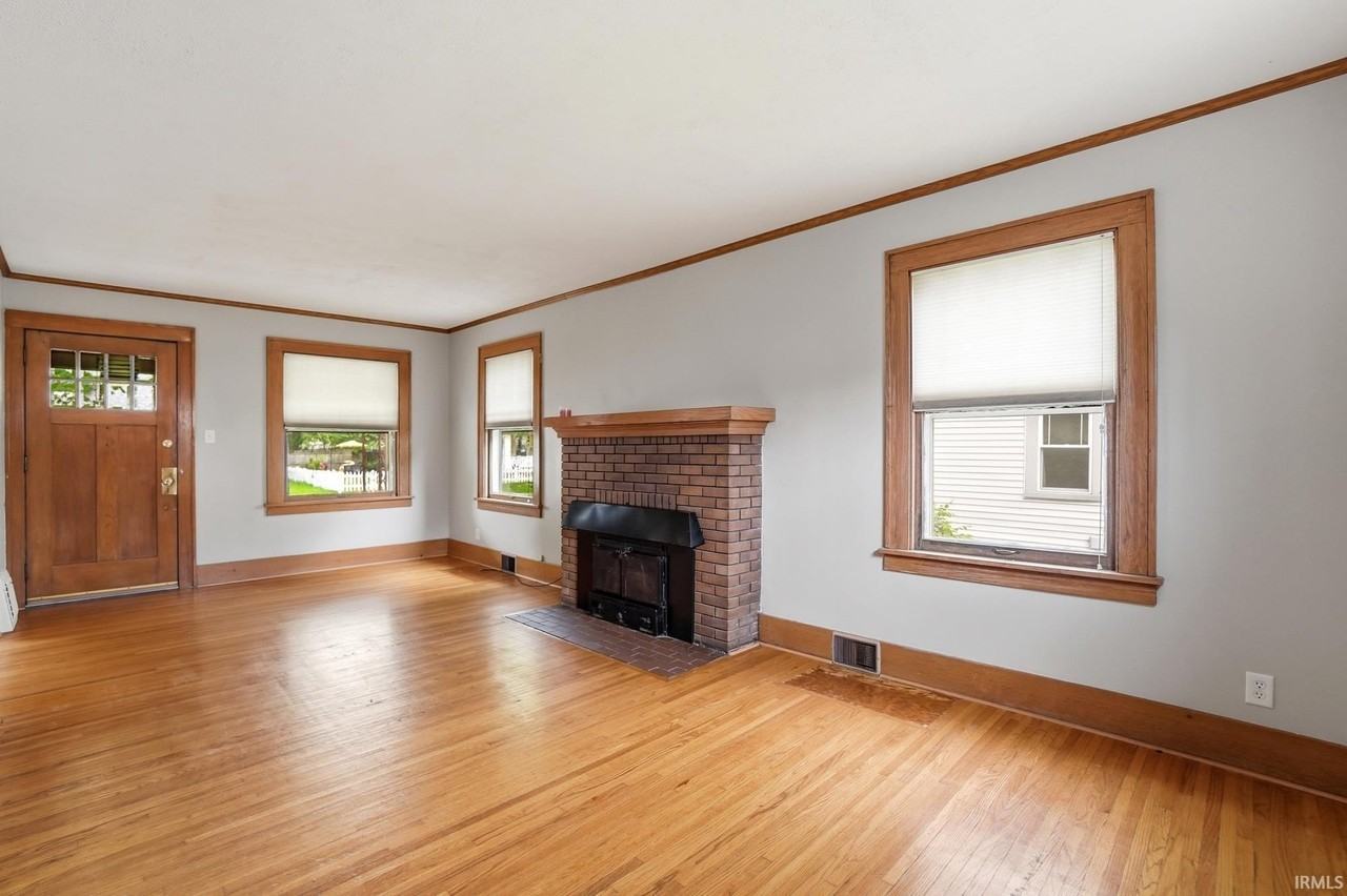 2508 Woodward Ave - Photo 3 of 27