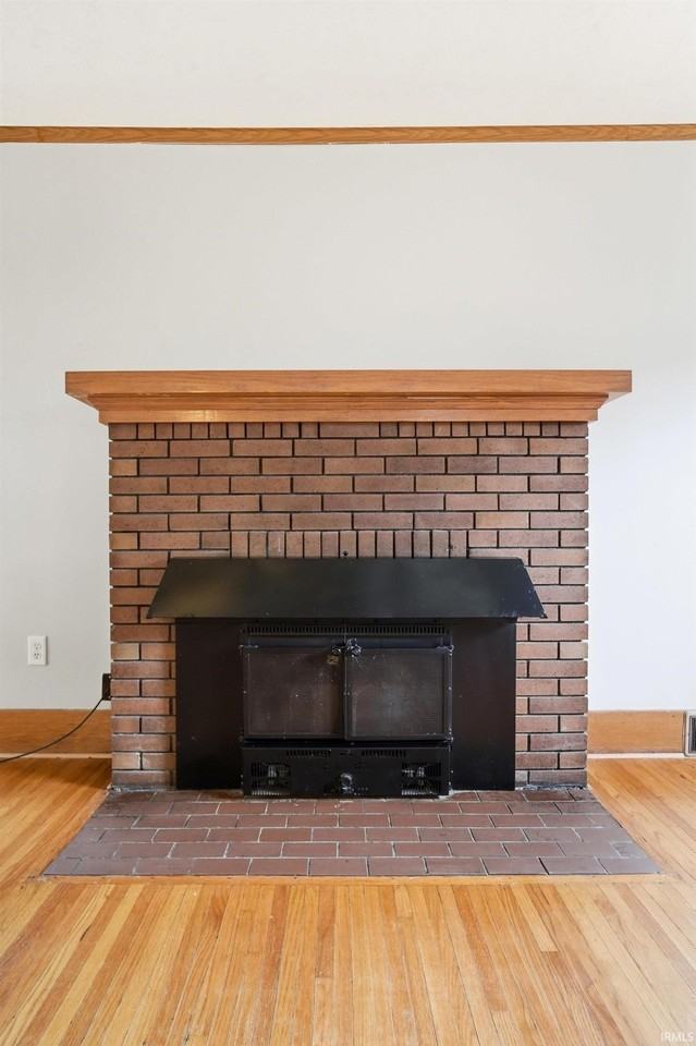 2508 Woodward Ave - Photo 4 of 27