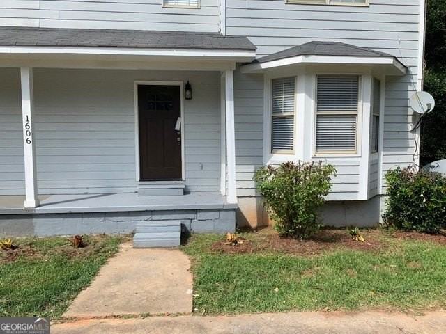 1608 Kirkland Rd - Photo 2 of 9