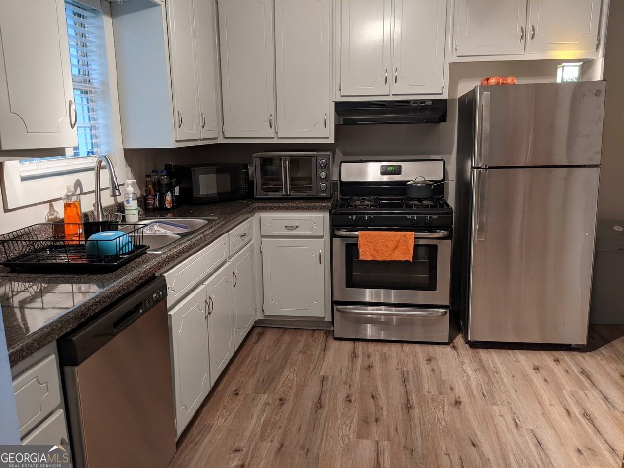 1608 Kirkland Rd - Photo 4 of 9