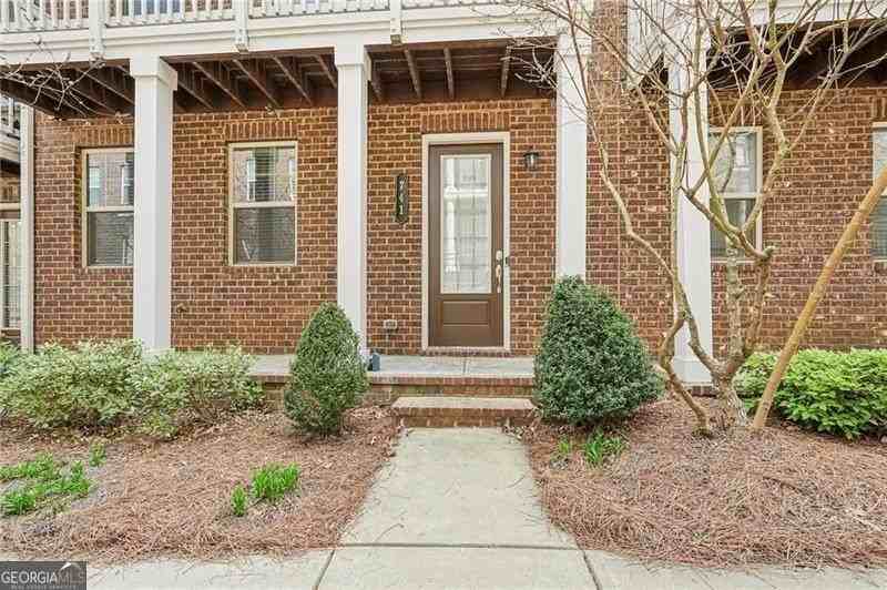741 Topsail Ln - Photo 3 of 50