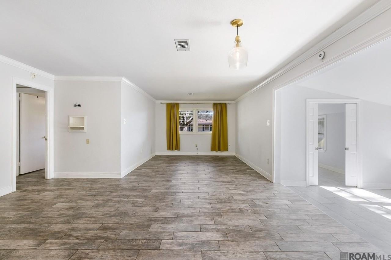 5672 George St - Photo 3 of 12