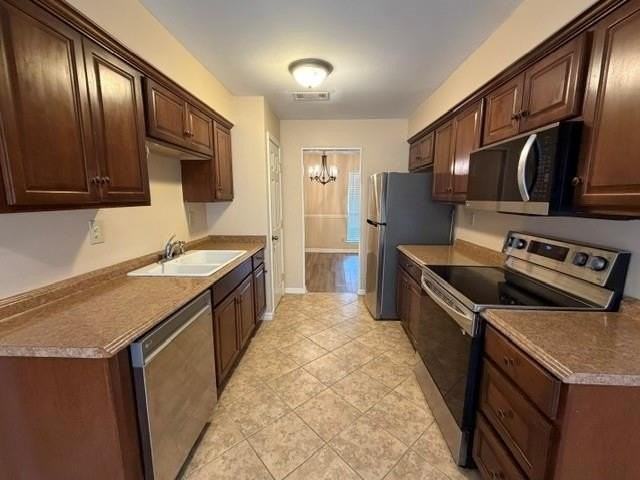 5901 Ole Mill Rd - Photo 3 of 18