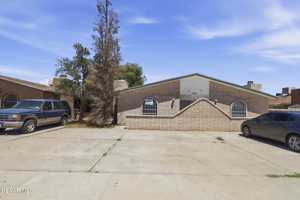 featured image of 2918 E Glen Dr #B