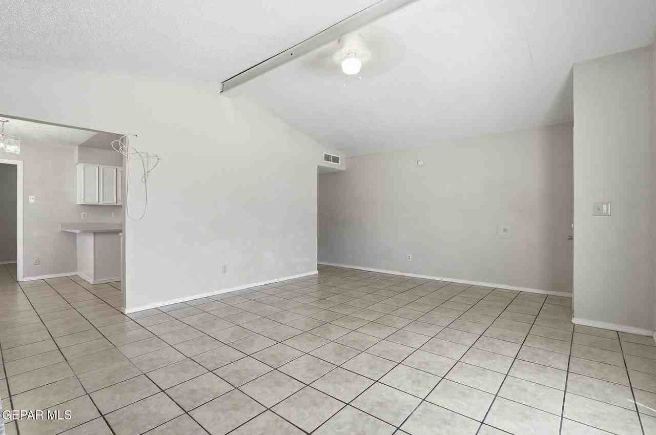 2918 E Glen Dr #B - Photo 6 of 28