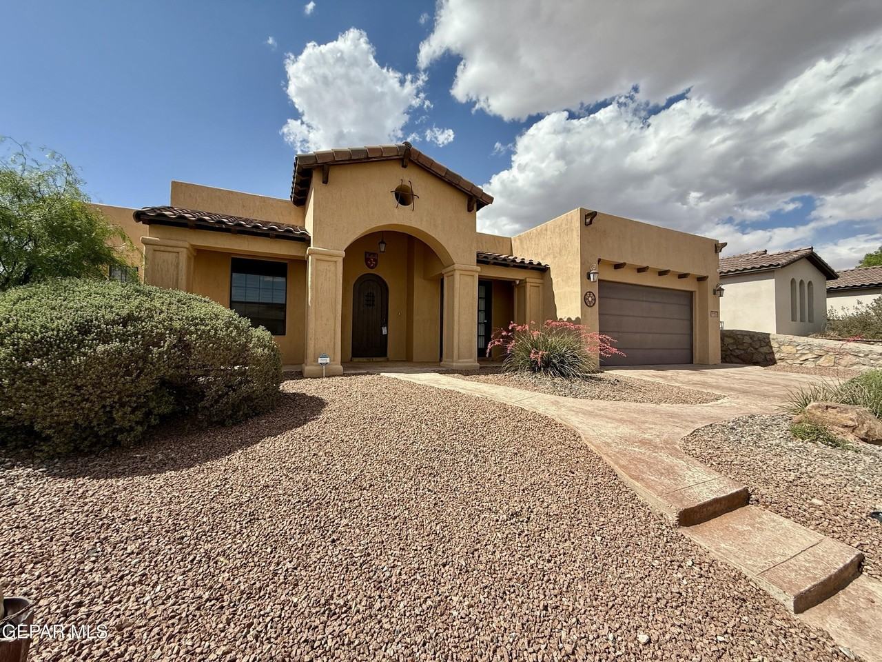 7331 Brays Landing Dr - Photo 2 of 42